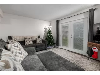 Photo #5: 8330103 Listing