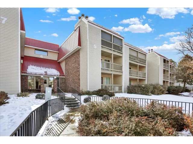 MLS: 8332011 Condo For Sale