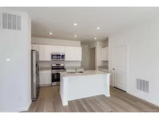 Photo #2: 8332220 Listing 