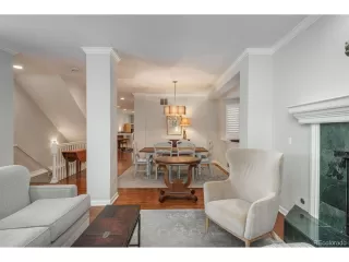 Photo #5: 8332726 Listing