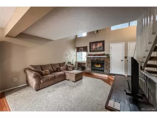 Photo #5: 8332941 Listing 