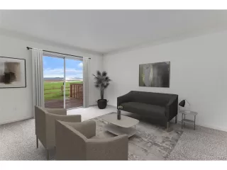 Photo #5: 8334670 Listing