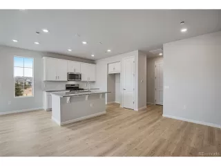 Photo #2: 8339525 Listing