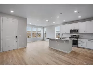 Photo #3: 8339525 Listing