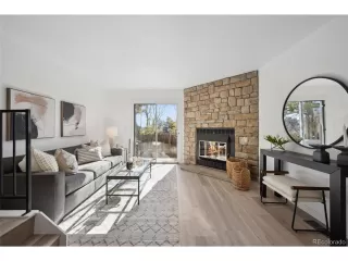 Photo #3: 8341897 Listing