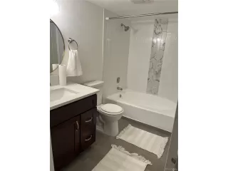 Photo #6: 8343850 Listing