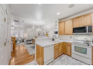 Photo #4: 8346818 Listing