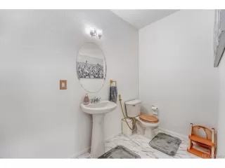 Photo #5: 8346818 Listing