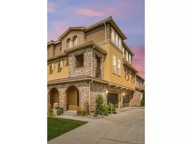 MLS: 8348880 Condo For Sale