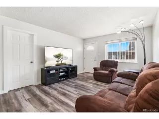 Photo #5: 8351326 Listing 