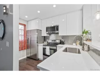 Photo #3: 8353978 Listing