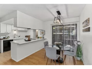 Photo #2: 8354943 Listing