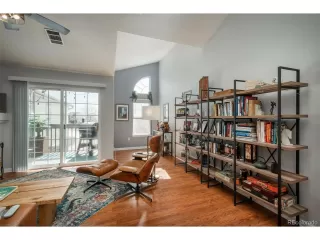 Photo #5: 8356405 Listing