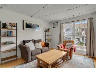 Photo #5: 8356728 Listing