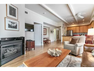 Photo #5: 8357710 Listing