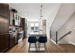 Photo #5: 8357802 Listing 