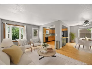 Photo #6: 8358313 Listing