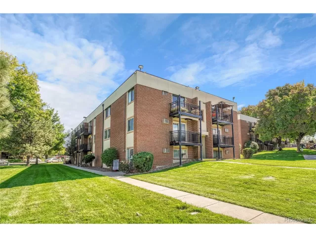 MLS: 8359601 Condo For Sale