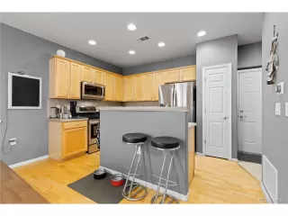 Photo #6: 8360853 Listing 