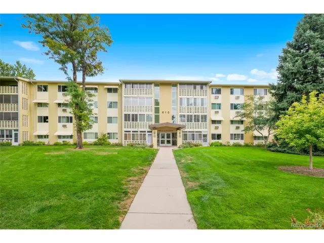 MLS: 8362885 Condo For Sale