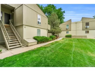 Photo #4: 8364378 Listing