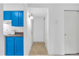 Photo #6: 8364378 Listing