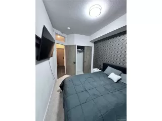 Photo #2: 8365500 Listing