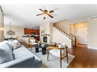 Photo #5: 8367247 Listing