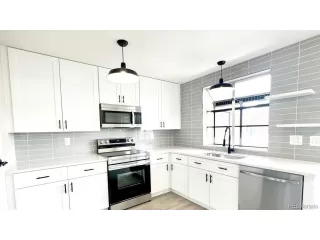 Photo #3: 8372569 Listing