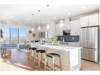 Photo #6: 8374105 Listing