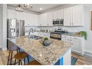 Photo #5: 8377158 Listing