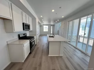 Photo #3: 8378298 Listing 