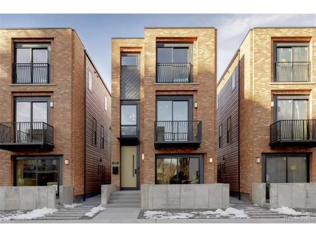 MLS: 8380999 Condo For Sale