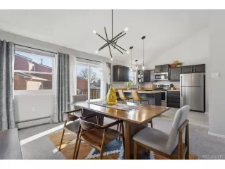 Photo #4: 8381016 Listing