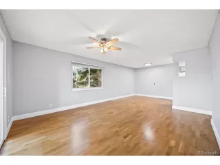 Photo #5: 8383968 Listing