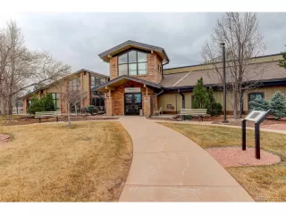 Photo #5: 8384222 Listing