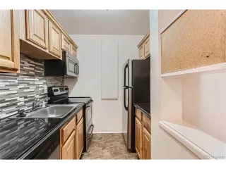 Photo #2: 8388362 Listing