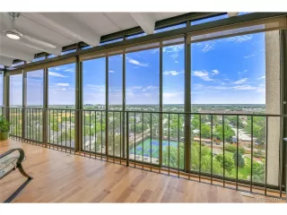 Photo #5: 8388750 Listing 