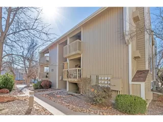 Photo #6: 8388958 Listing