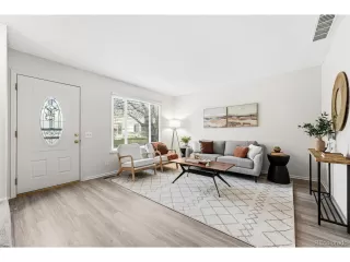 Photo #6: 8390668 Listing