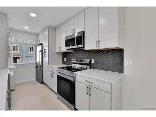 Photo #6: 8391610 Listing 