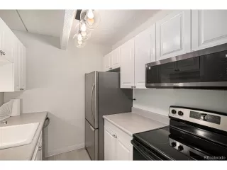 Photo #5: 8394266 Listing