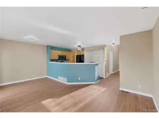 Photo #4: 8395515 Listing