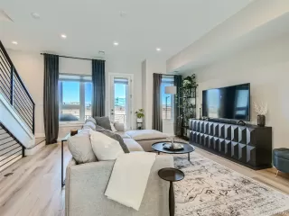 Photo #4: 8396701 Listing