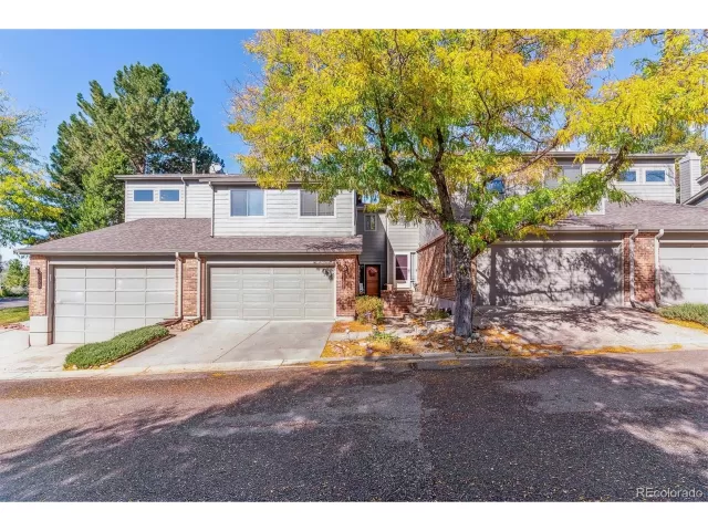 MLS: 8400085 Condo For Sale