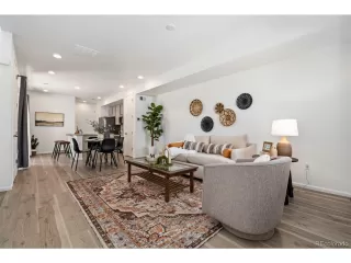 Photo #2: 8401672 Listing 