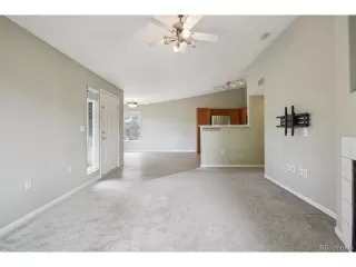 Photo #5: 8401710 Listing