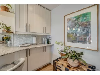 Photo #4: 8403435 Listing