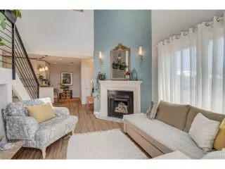 Photo #6: 8403435 Listing