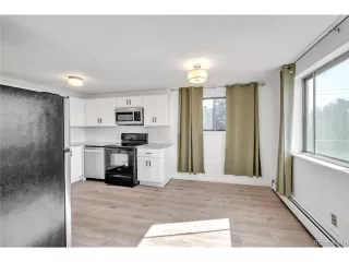 Photo #4: 8403940 Listing